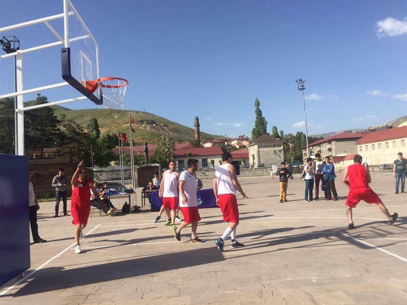 Bitlis’te Basketbol Potası Kullanımı ve Şehir Genelinde Spor Alanları